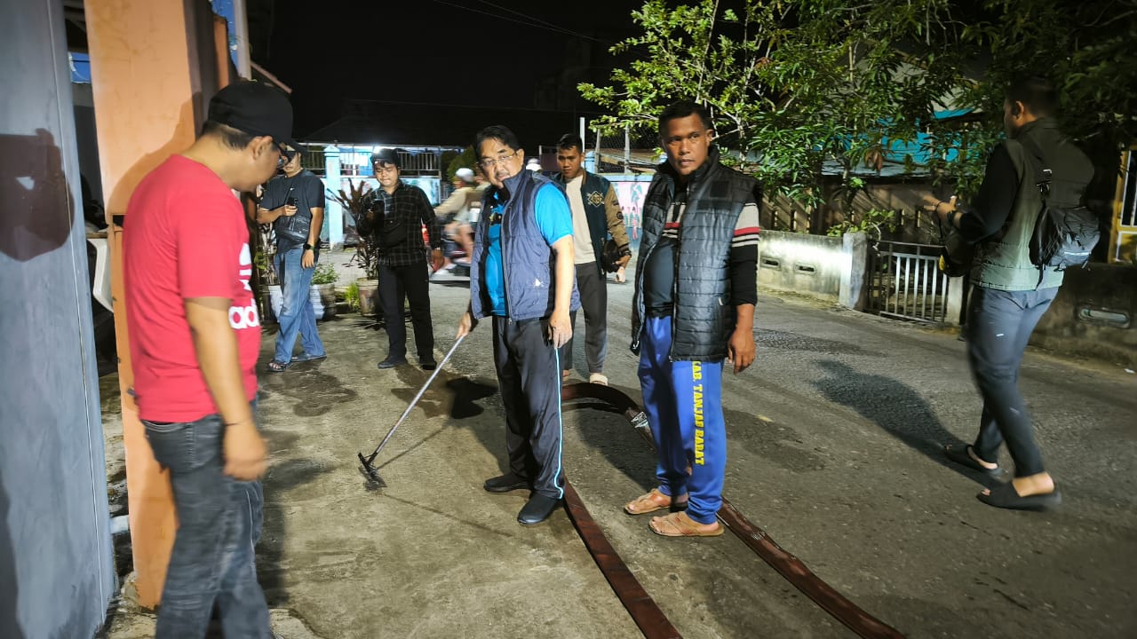 Bupati Lakukan Pembersihan Drainase Di Kota Kuala Tungkal