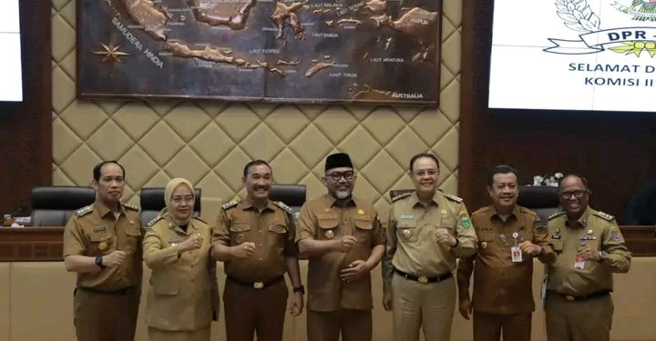 Persiapan Pilkada Serentak 2024, Pjs. Bupati Tanjung Jabung Barat Ikuti RDP dengan Komisi II DPR RI